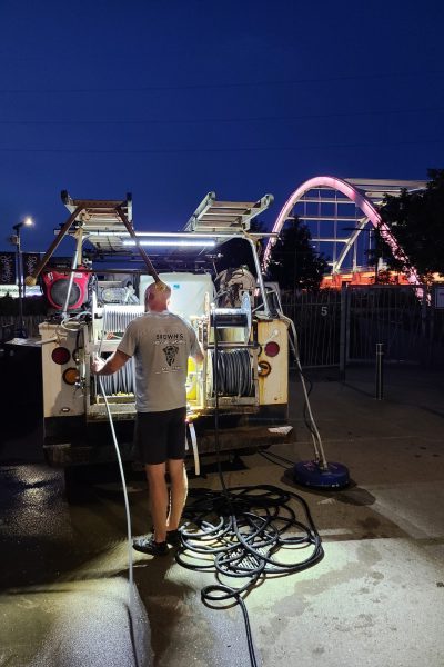 commercial-pressure-wash.jpg commercial-pressure-wash.jpg